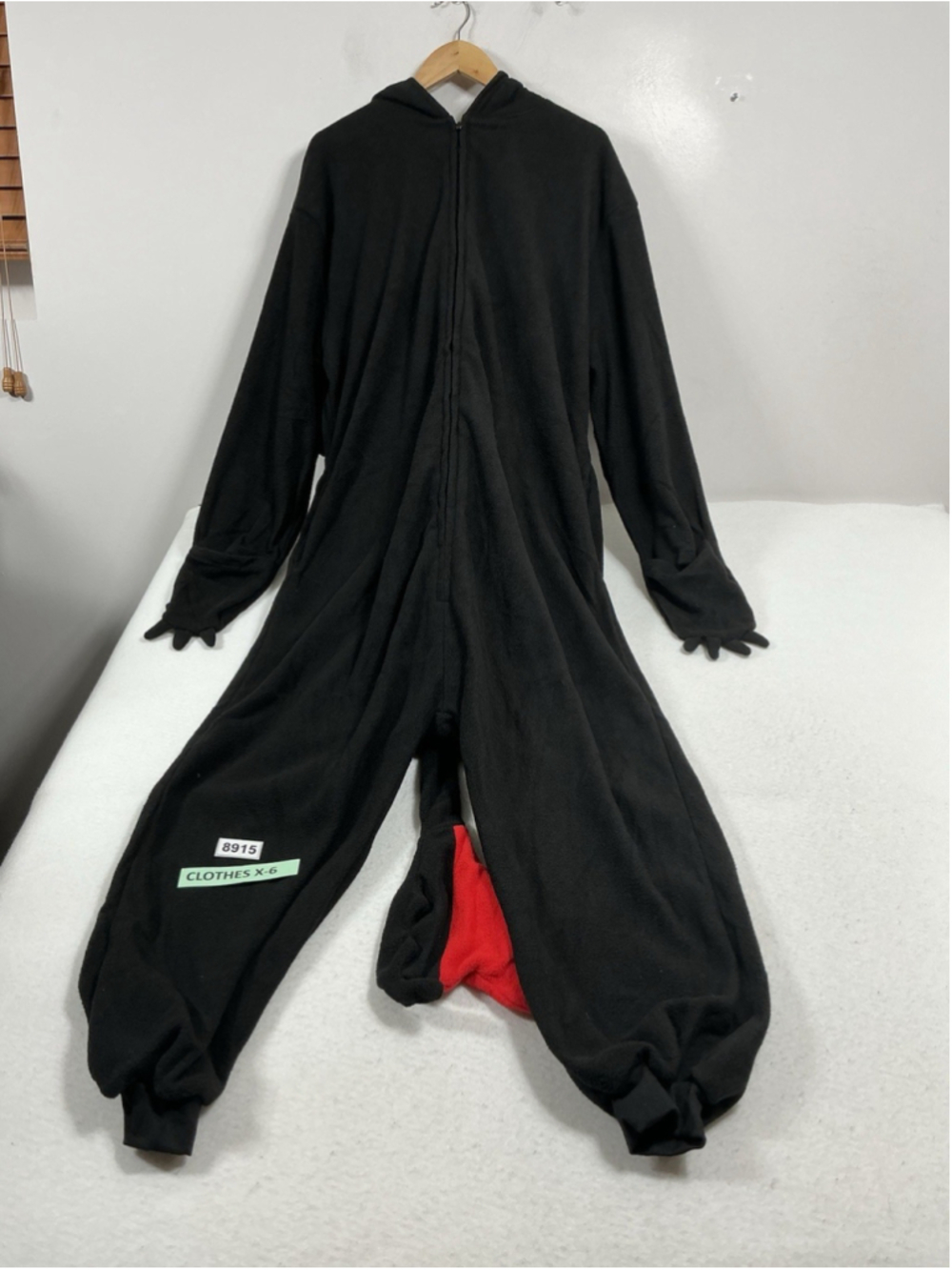 Unisex Adult NWOT Dragon Costume Hooded Black Large Full Zip One Piece